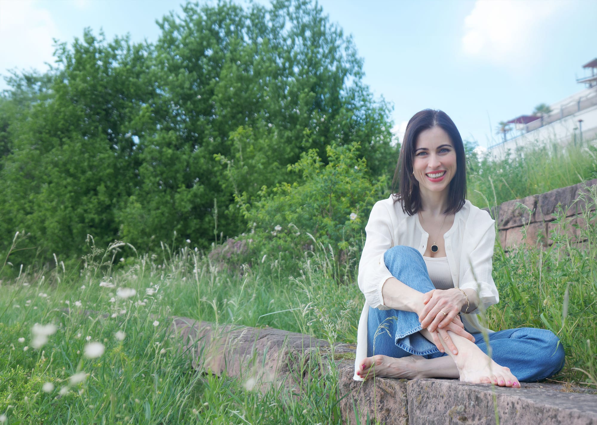 Stillberatung Julia Lüders - Portrait im Grünen